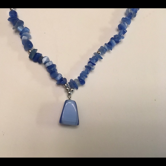 ❤ SOLD...Blue Pendant Necklace 10” - Picture 2 of 2